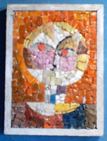 Mosaico raffigurante vaso con fiori